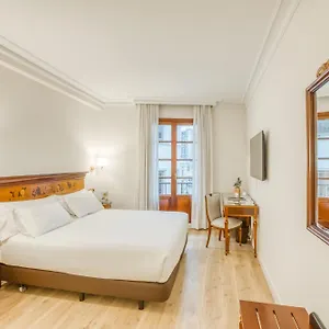 tryp-arenal.sansebastianhotels.net/